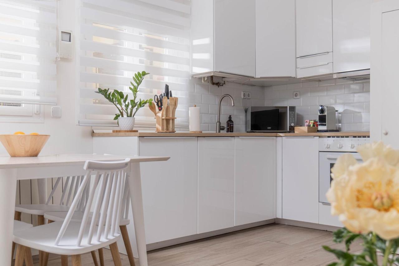 Amazing Apartment In Huertas มาดริด ภายนอก รูปภาพ
